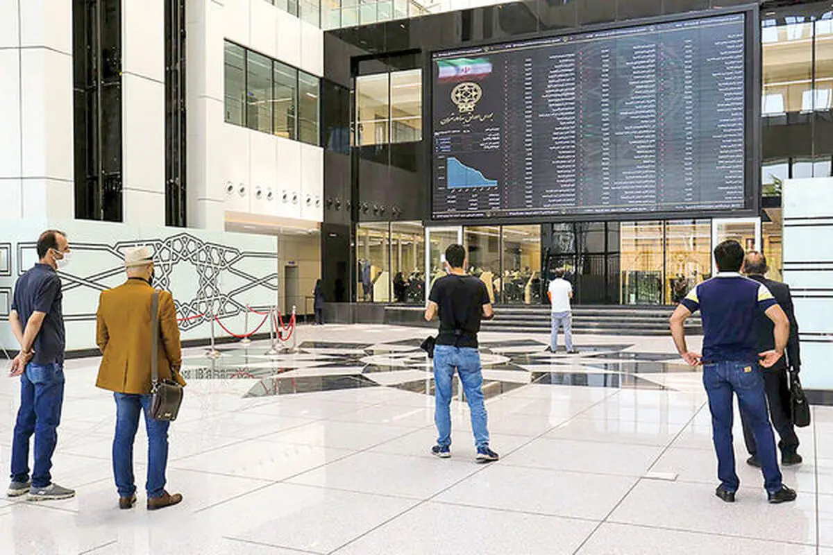 فعالان بازار منتظر تصمیم  دولت جدید هستند 