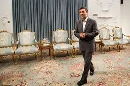 زمزمه کنارگذاشتن محمود احمدی‌نژاد از مجمع تشخیص؟