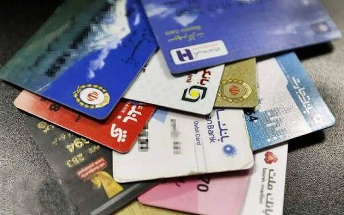 ترفند جدید کلاهبرداران؛ کپی کارت‌های بانکی در مترو تهران!
