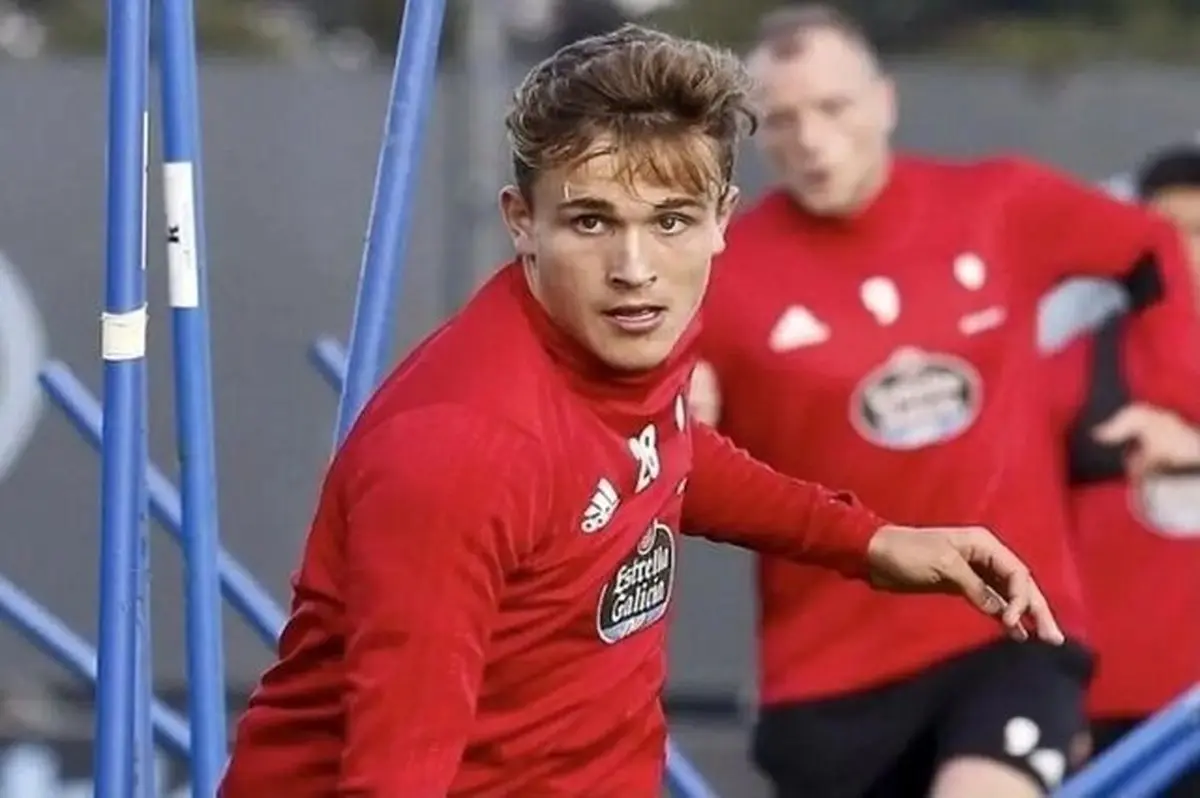 قلعه‌نویی: قرار است پدر دنیس اکرت، مهاجم ایرانی - آلمانی، برای مذاکره به ایران بیاید
