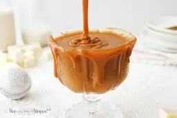 ترفند درست کردن سس کارامل | فقط با دو قلم مواد این سس خوشمزه رو درست کن+ویدئو
