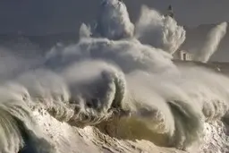 در کشور عمان  دو روز تعطیل عمومی اعلام شد+فیلم
