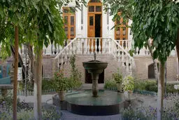 گران‌ترین خانه تهران اینجاست | خانه مقدم؛ از اشیای آنتیک تا معماری بی‌نظیر