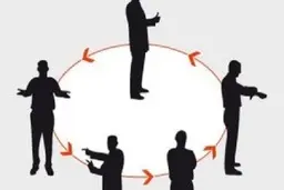 کاردان ها خانه‌نشین شده اند؛ رانت‌خوارها و بله‌قربان‌گوها نفع می برند | آبدارچی ادارات را هم تغییر می دادند و جابجایی‌ها را تحت عنوان «چرخش نخبگان» توجیه می‌کردند