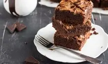 اگه موز و نسکافه تو خونه داری این دسر غوغا میکنه | طرز تهیه کیک فوری موز و نسکافه