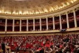 کرونا به پارلمان فرانسه رسید؛ ۲ نماینده مبتلا شدند 