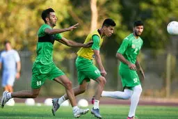 فوتبال  |  بازیکن استقلال به نساجی پیوست