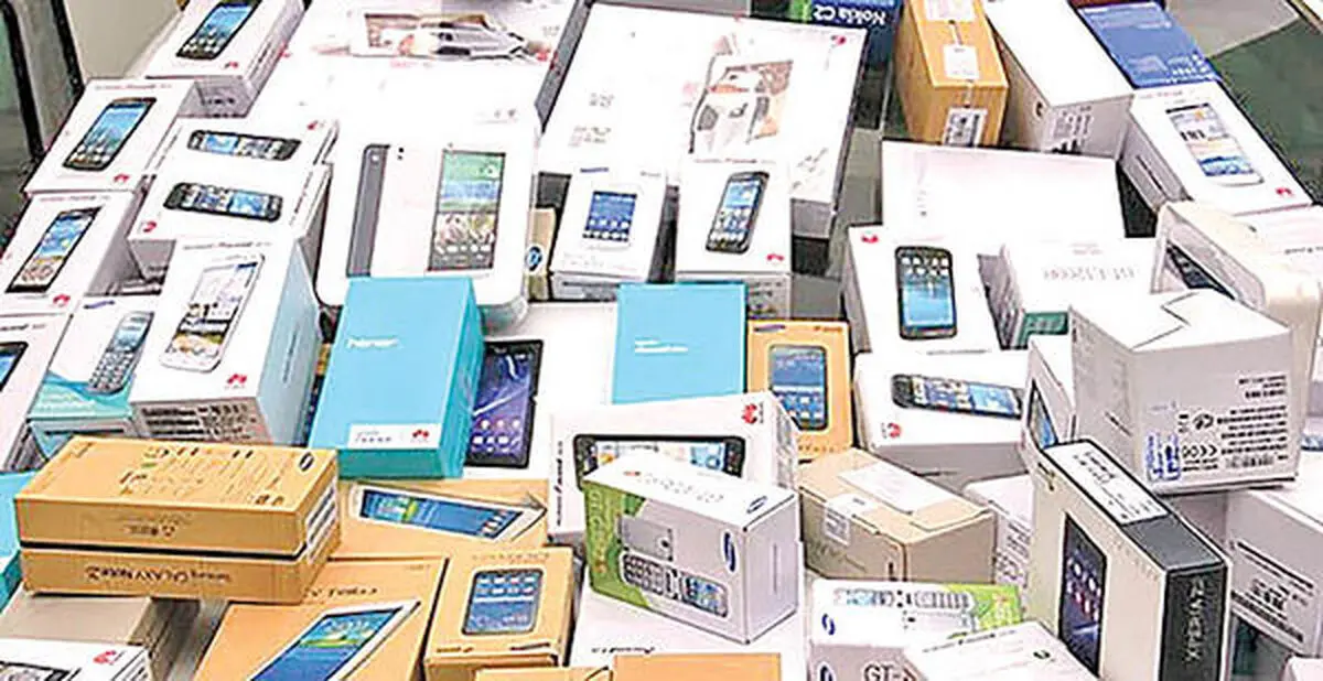 نبض بازار در دست دلالان