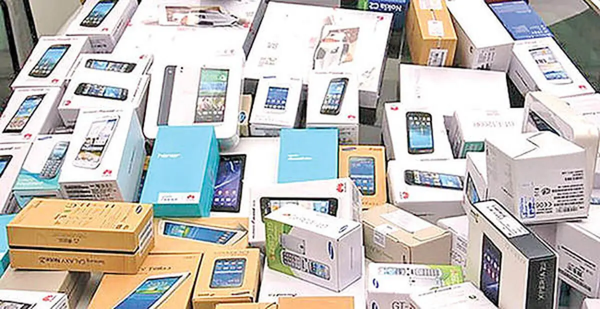 نبض بازار در دست دلالان