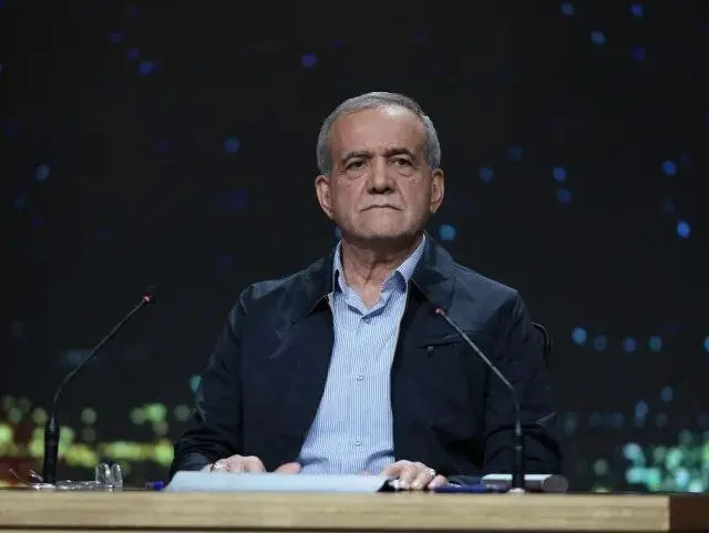 پزشکیان: در تلاش هستیم با پیشبرد مسیر دیپلماسی از تکرار جنگ و درگیری جلوگیری شود  |  جنگ به نفع هیچ‌کس نیست و هرگز برنده‌ای ندارد