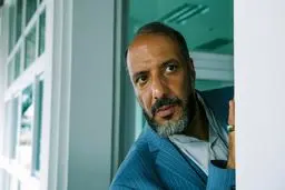 عکسی جنجالی از امیر جعفری و طناز طباطبایی | حرکت زشت امیر جعفری با خانم بازیگر در ملا عام