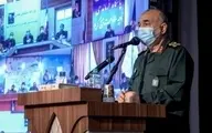 سرلشکر سلامی: ملت ایران خطا نمی‌کند چرا که نگاهش به ستاره تابناکی به نام رهبری است |  در ایران مردم حاکمیت را از آن خود می‌دانند؛ استثنایی‌ترین حکومت تاریخ را شکل داده‌اند