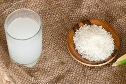 فواید عالی آب برنج برای پوست و مو