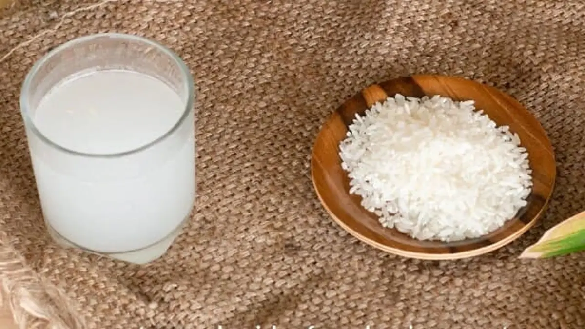 فواید عالی آب برنج برای پوست و مو