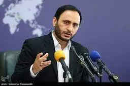 واکنش طنز سخنگوی دولت به هم‌گروهی ایران با انگلیس و آمریکا 