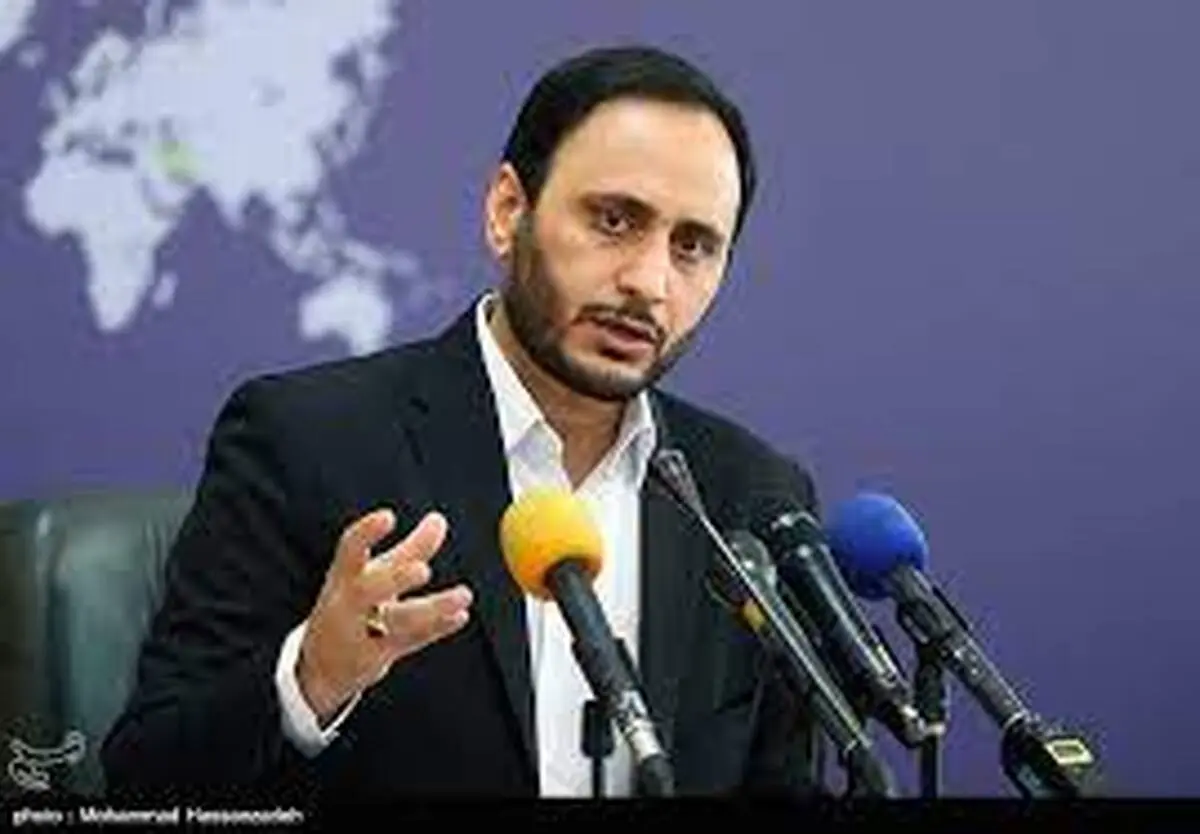 واکنش طنز سخنگوی دولت به هم‌گروهی ایران با انگلیس و آمریکا 