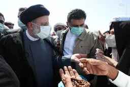 تا مشکل اقتصاد حل نشود؛ یعنی کاری نکردید