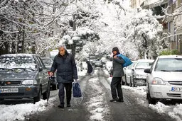 هشدار بارش گسترده برف، باران و آبگرفتگی معابر در ۱۸ استان