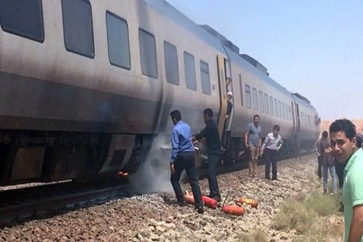 
آتش سوزی در قطار یزد – تهران

