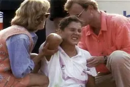 چاقو خوردن بازیکن در زمین تنیس! |  تلخ‌ترین داستان تاریخ تنیس