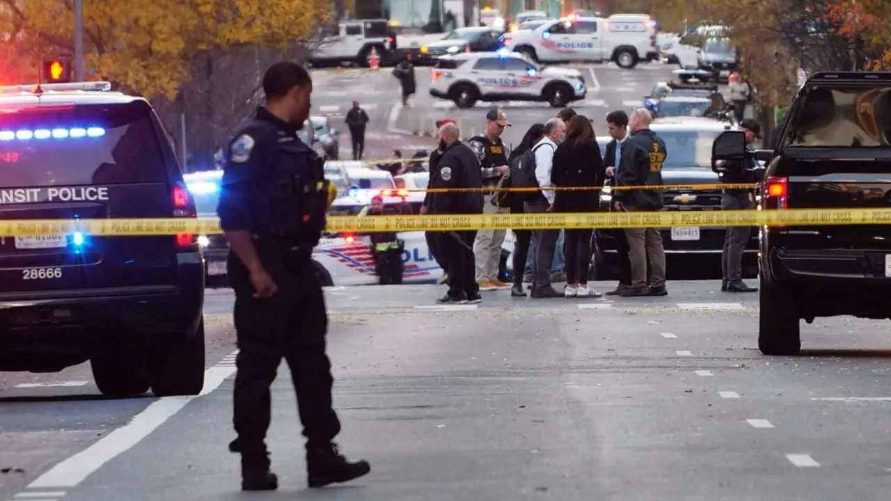 ۲ کشته از نیروی گارد ملی در پی تیراندازی در نزدیکی کاخ سفید | مظنون تیراندازی یک تبعه افغانستان معرفی شد +ویدئو