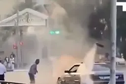 حادثه ای عجیب | پرواز کپسول آتش‌نشانی به آسمان + ویدیو