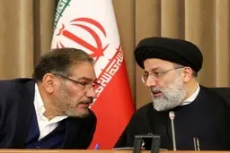 رئیسی از ۱۴۰۰ دنبال تغییر کردن شمخانی بود  |  رئیسی دنبال کسی می‌گشت که در ابعاد خودش باشد