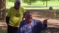 لحظه‌ای که یک شهروند عادی در پارک، تخم‌مرغی را بر سر یک سیاستمدار می‌کوبد!+ویدئو 
