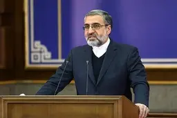 
مدیر سابق گمرک غرب استان تهران به ۱۵ سال حبس محکوم شده است.
