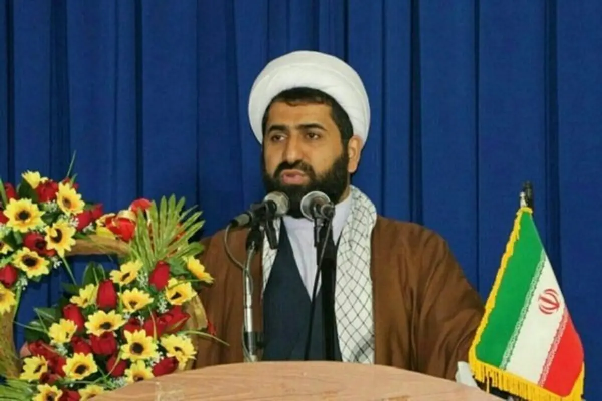 امام جمعه اسالم: از ادبیات سعدی و حافظ رسیده‌ایم به «شما خونه تون مورچه داره؟ شما خونه تون سوسک داره؟»