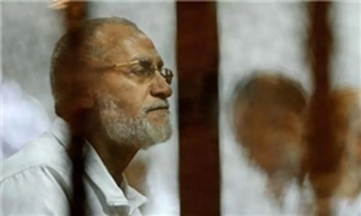 حکم حبس ابد رهبر «اخوان» در پرونده «پورت سعید» لغو شد