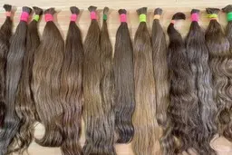  فروش موی مادر ۶٠ ساله به دلیل نیاز مالی! 