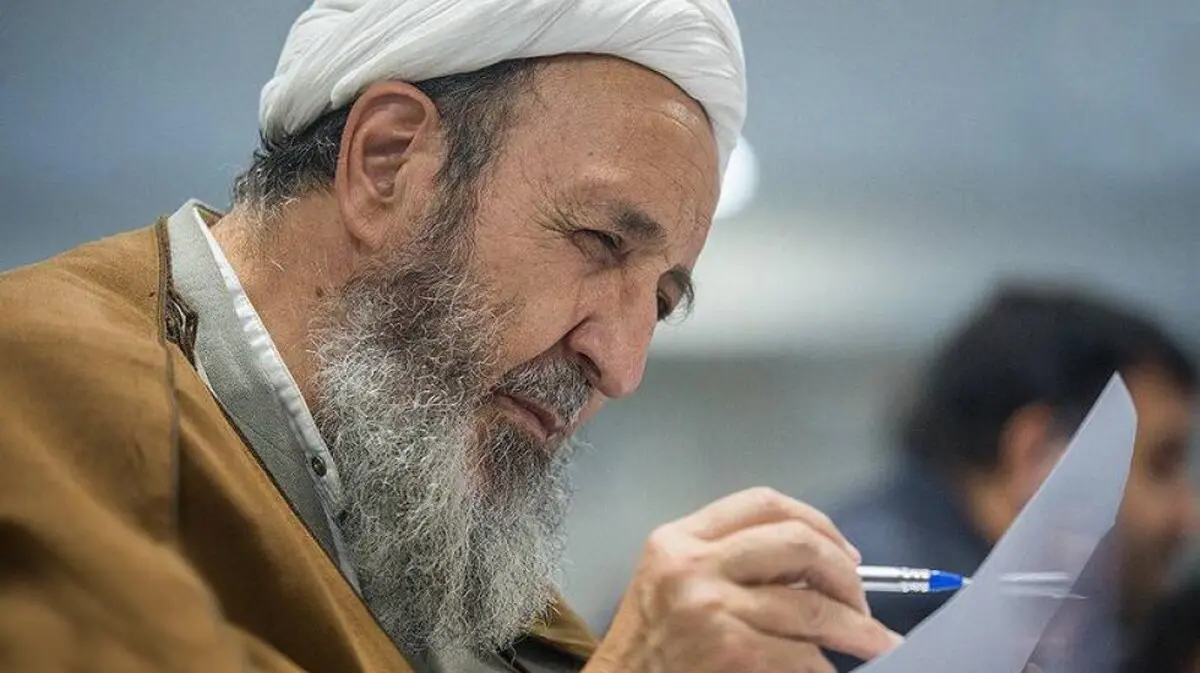 وقتی کدخدایی خاک بازی می‌کرد سر من بالای دار بود