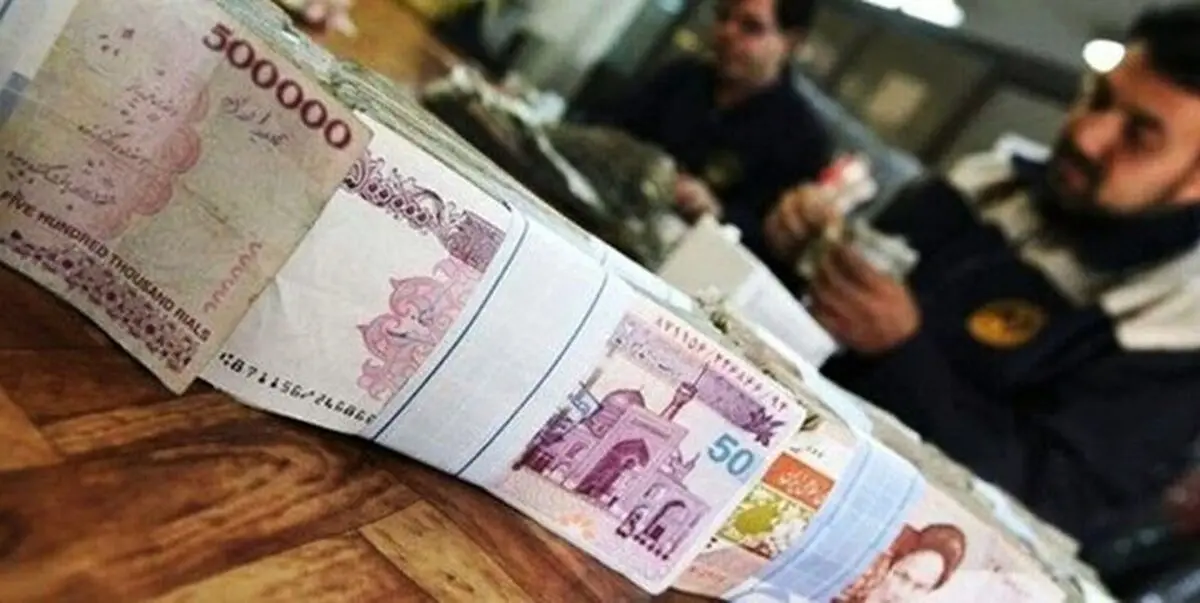 میزان افزایش حقوق کارمندان در سال ۱۴۰۳ اعلام شد | خبر مهم یک نماینده درباره حقوق کارمندان و بازنشستگان