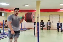 قهرمان وزنه‌برداری جهان: آب برای خوردن نداشتیم اما توجهی نشد