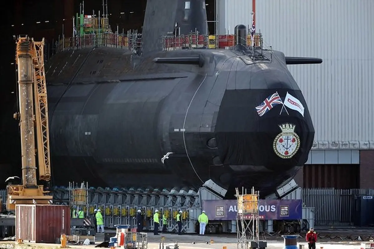 کم صداترین زیردریایی انگلیس به آب‌ انداخته شد
