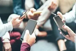 نسل زد چه کسانی هستند و چه خصوصیاتی دارند؟