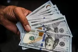 قیمت دلار دوباره بالا رفت| تاثیر مذاکرات بر افزایش قیمت دلار

