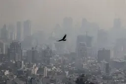 آلودگی هوا در کلانشهرها تا روز چهارشنبه ادامه دارد
