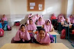 
بخش‌نامه جدید حضور کودکان افغانستانی در مدارس ایران ابلاغ شد

