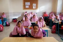 
بخش‌نامه جدید حضور کودکان افغانستانی در مدارس ایران ابلاغ شد
