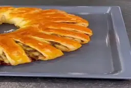 اشترودل سیب یک دسر خوشمزه ست که تا حالا امتحان نکردی! | طرز تهیه اشترودل سیب +ویدئو