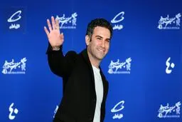 به نظر شما این دو برادر به همدیگر شباهت دارند؟! | عکس هوتن شکیبا در کنار برادرش +تصویر