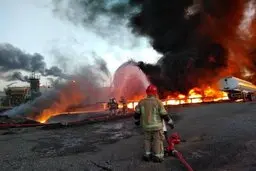 
مصدومان آتش سوزی پالایشگاه تهران اعلام شد
