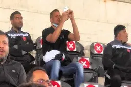 تصاویر و رفتارهای عجیب حامد لک در شب تلخ پرسپولیس