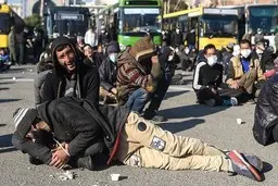 
پلیس: پلیس تا چه‌زمانی باید معتادان متجاهر را جمع کند؟