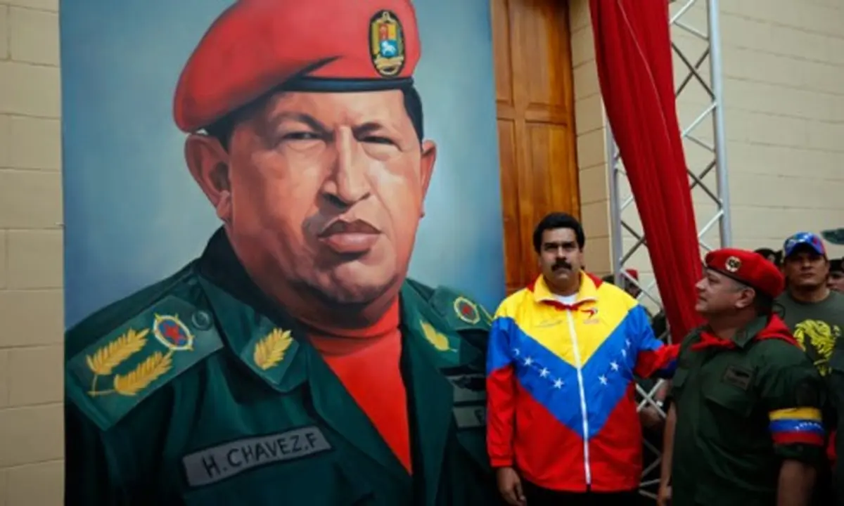 پلیتیک چینی علیه میراث چاوز