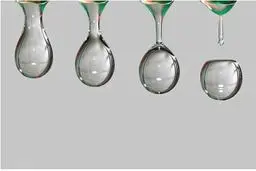 آزمایش جالب یک معلم | چگونه می‌توانیم بطری را برعکس کنیم و آب چکه نکند؟+ویدئو 