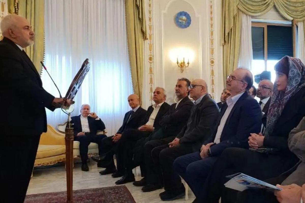 ظریف در جمع ایرانیان مقیم ایتالیا:  ایرانیان مقیم خارج می توانند تسهیل کننده ارتباط با دنیا باشند