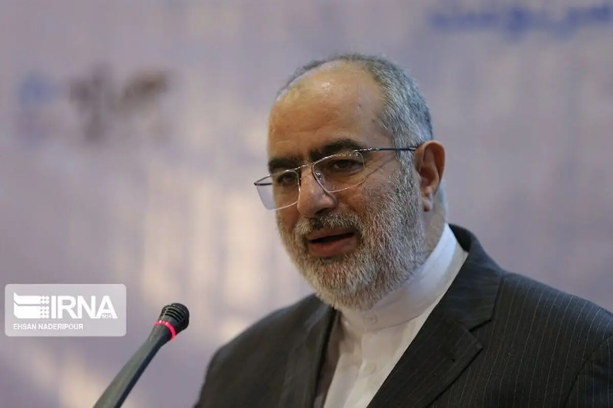 آشنا: کسانی که معتقد به تعطیلی کشور هستند نفسشان از جای گرم بلند می‌شود 